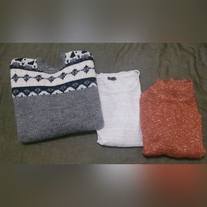 3 Sweaters size XS mixed brands
